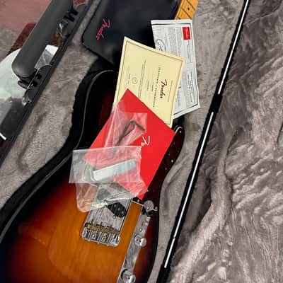 Fender American Professional II Telecaster with Maple Fretboard 2020 - Present - 3-Color Sunburst image 16