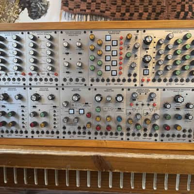 Behringer full wood rack ARP 2500 (11 modules)