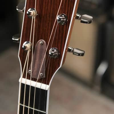 Taylor Legacy 815e Jumbo Acoustic/Electric Guitar with Hardshell Case - Demo image 6