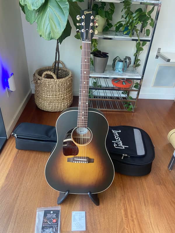 Gibson J-45 Special