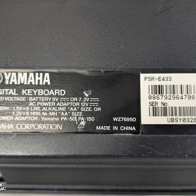 Yamaha PSR-E433 Keyboard w/PSU - Used image 9