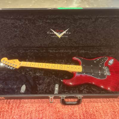 Fender Custom Shop Custom Classic Stratocaster – 2007 – Crimson Transparent Ash – Lace Sensor Pickups – OHSC & COA image 2