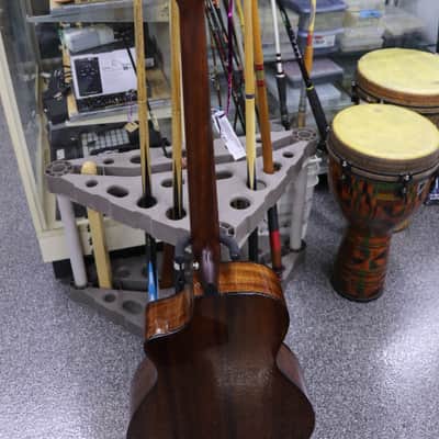 Breedlove Discovery S Concert Bass CE 2021 - Present - Edgeburst image 5