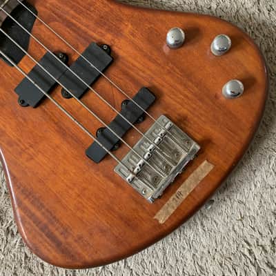 Washburn 4 String Electric Bass, Solid Alder Wood Body, Maple Neck, Rosewood 24 Frets Fingerboard image 4