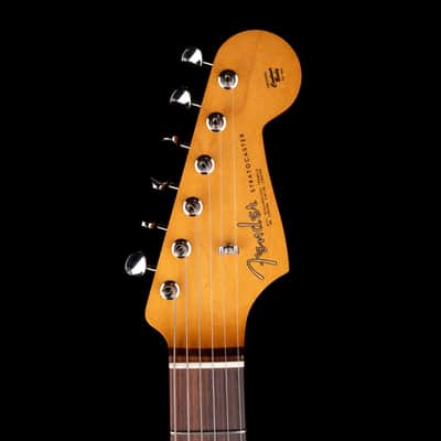 Pre-Owned 2026 Fender Stratocaster Vintera III Sonic Blue With Gig Bag image 12