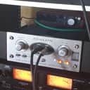 Avalon U5 Direct Box / Instrument Preamplifier 2015 chrome including  Rack Ears and free shipping !