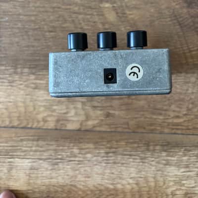 Electro-Harmonix Stereo Pulsar Analog Tremolo 2007 - Present - Blue image 2
