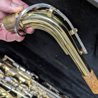 Yamaha Yas23 Alto Saxophone - Brass image 9
