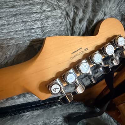 Fender Player Plus Stratocaster HSS Silverburst Electric Guitar w Case image 11