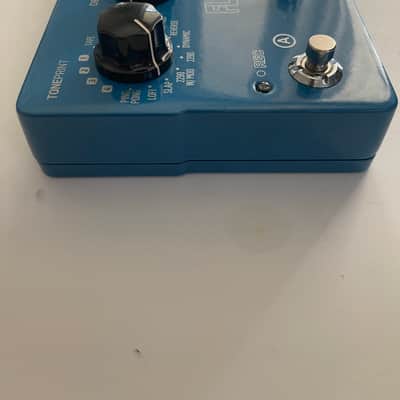TC Electronic Flashback X4 Delay & Looper True Bypass Guitar Effect Pedal image 4