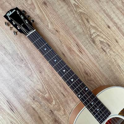 Gibson J-35 '30s Faded Natural image 9