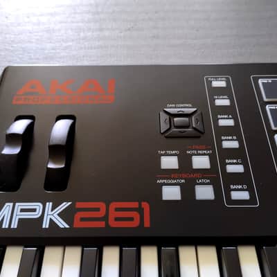 Akai Professional MPK261 – 61-Key MIDI Controller image 4