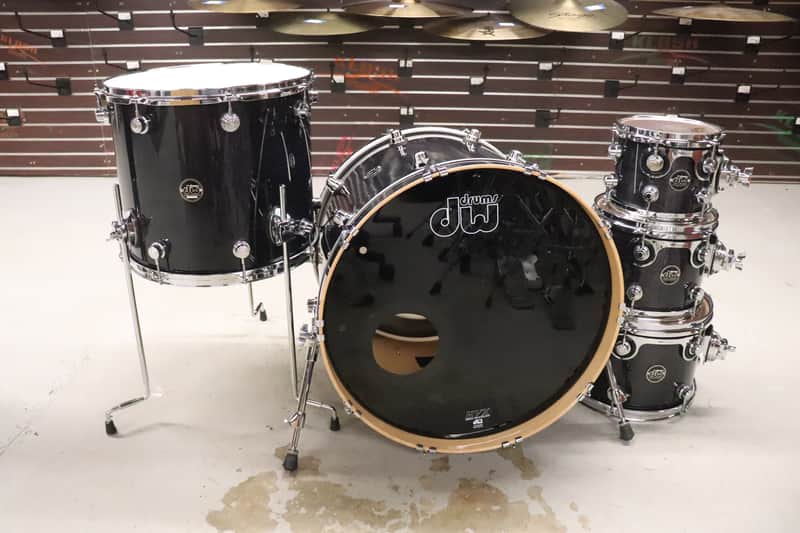 DW Performance Black Lacquer 5pc Drum Kit Set 22,16,12,10,8" image 1