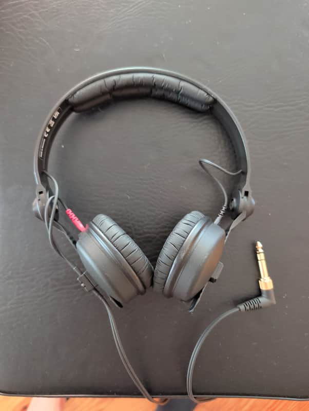 Sennheiser HD25 Light On Ear Headphones - 70 Ohms