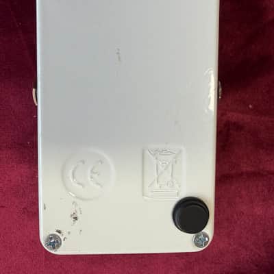 Electro-Harmonix Flat Iron Fuzz image 2