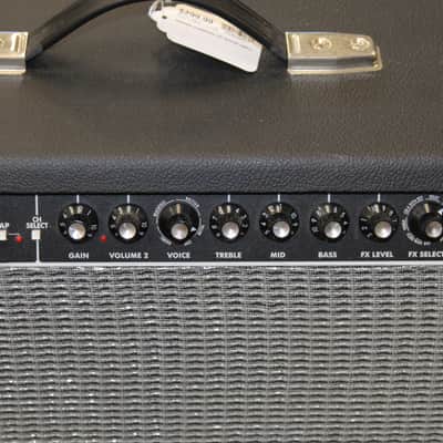 Fender Champion 100 2-Channel 100-Watt 2x12" Solid State Guitar Combo Amp image 11