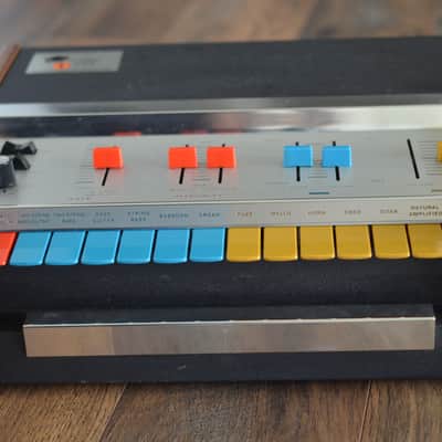 Hammond Innovex Condor GSM Vintage Multi Effect Guitar Synth Unit - Jimi Hendrix Black image 8