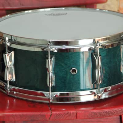 Yamaha Birch Custom 5.5x14 snare drum - Turquoise image 4