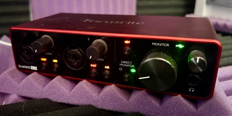 Focusrite Scarlett 2i2 3rd Gen USB Audio Interface 2019 - Present - Red / Black image 1