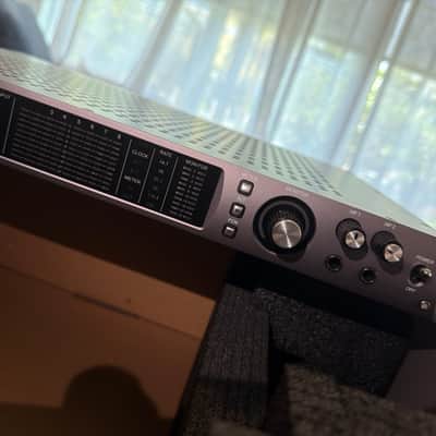 Universal Audio Apollo x6 Thunderbolt 3 Audio Interface 2018 - Present - Black image 9