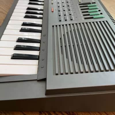 Yamaha PSS-460 49-VTG Key Synthesizer Keyboard w/ Power Cable- Tested And Works! image 3