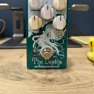 EarthQuaker Devices The Depths Optical Vibe Machine V2 | Reverb
