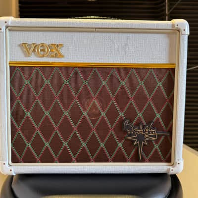 Vox VBM1 Brian May Special Recording Amp 10-Watt 1x6.5" Guitar Combo 2003 - 2005 - White with Brown Diamond Cloth image 1
