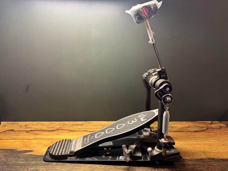 DW 3000 Series Single Bass Drum Pedal image 1
