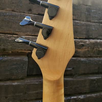Carvin B4 Left-handed 1999-2005 Antique Sunburst image 7