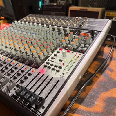 Behringer Xenyx X2442USB 24-Input Mixer with USB and Effects 2010 - Present - Standard image 3