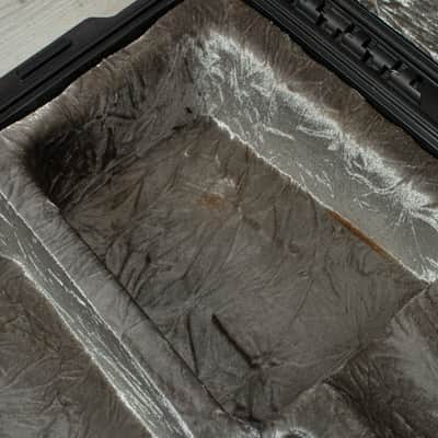SKB - iSeries Waterproof Les Paul Flight Case - Black USED image 5