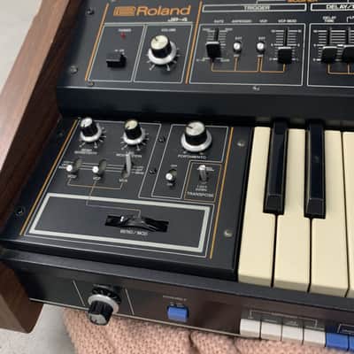 Roland Jupiter 4 1978-1981 - Black and grey metal chassis wood siding image 3