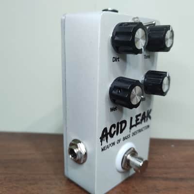 Acid Leak - Handmade, raw transistor Bass Distortion image 6