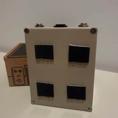 Caroline Guitar Company Kilobyte Delay image 2