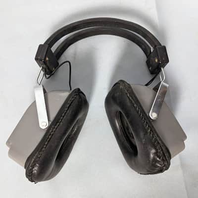 Rystl RH-81 Vintage AM FM Stereo Wireless Headphones Hong Kong image 4