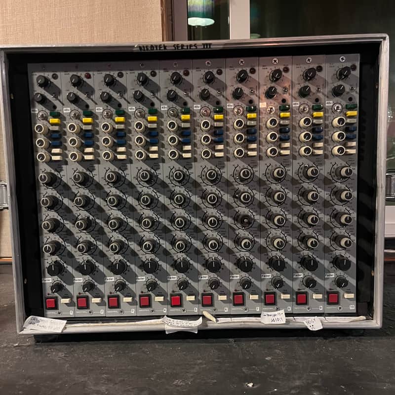 Neotek Series III 10 Channel Sidecar image 1