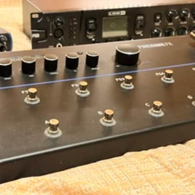 Line 6 Firehawk FX Multi-Effect and Amp Modeler 2015 - 2022 - Black image 2