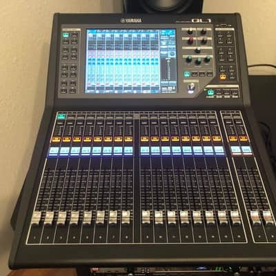 Yamaha QL1 Digital Mixing Console image 1