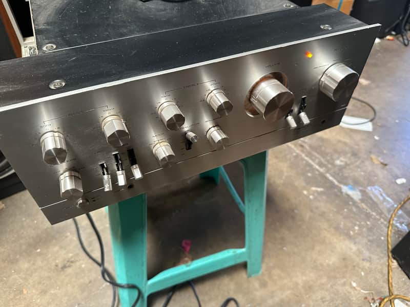 Pioneer SA-9900 110-Watt Stereo Solid-State Integrated Amplifier