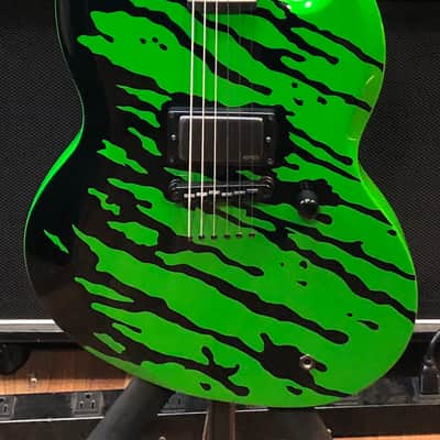 ESP LTD Slimer Viper Tony Perry Signature Guitar 2015 - Green/black image 2