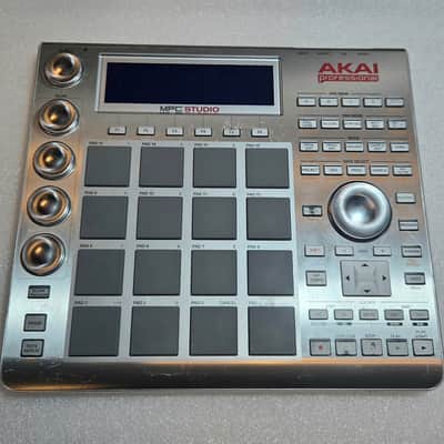 Akai MPC STUDIO USB Pad Controller for MPC Studio Software - Silver Model image 4