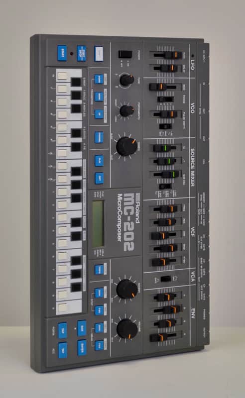 Roland MC-202 MicroComposer | Reverb France