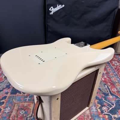*Video* 1968 Fender Stratocaster Reissue Model ST68-92TX Made in Japan - 2006 image 14