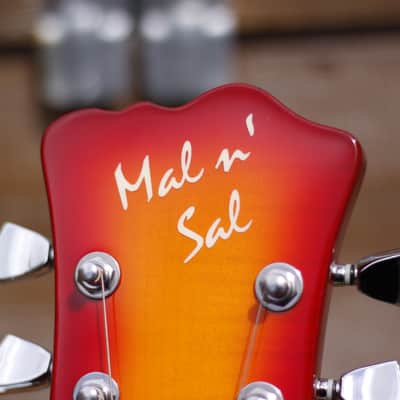 The Alternative Guitar Company Smiling Bull 2000s - Cherry Burst image 9