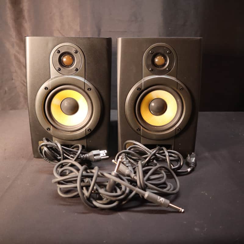 Yorkville YSM2P Compact Active Studio Monitor Bild 1