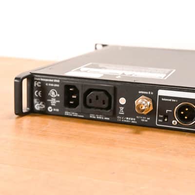 Shure UR4D Dual-Channel UHF Wireless Receiver - H4 Band: 518-578 MHz CG01Y8Y image 10