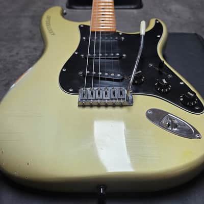 1979 Fender Stratocaster 25th Anniversary Porsche Inca Silver over Huffy Olympic White Relic Vintage 70s American USA Strat Electric Guitar Special Limited Edition Model FSR Heavy Road Worn Aged image 8