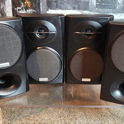 Kenwood Kenwood KS-305HT is a 4 -piece wired surround sound satellite speakers 90s - Black image 2