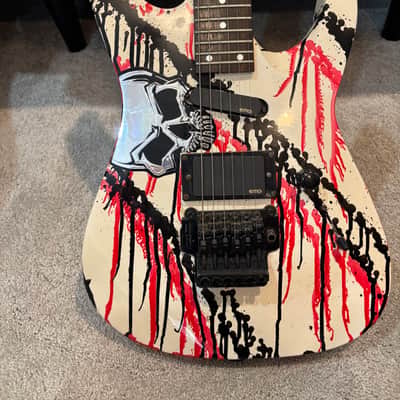 Charvette 170 1990 - Blood splatter image 1