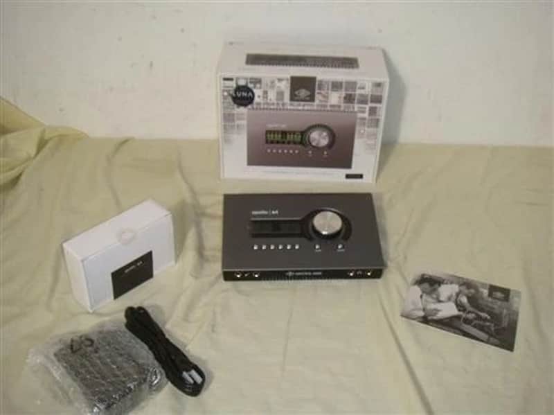 Universal Audio Apollo X4 Heritage Edition Premium Audio Interface image 1